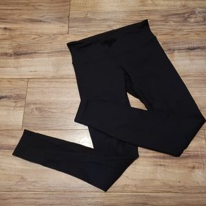 Black Lululemon leggings